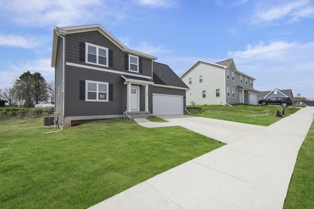 203 Dahlia Drive, Stoughton, WI 53589