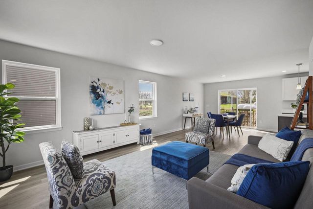 203 Dahlia Drive, Stoughton, WI 53589