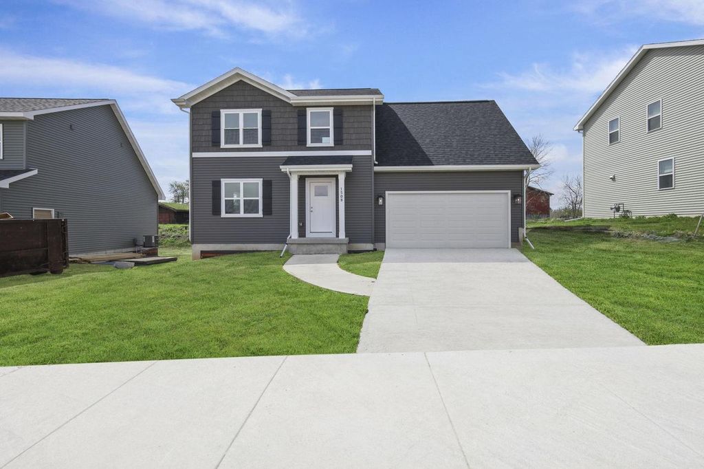 203 Dahlia Drive, Stoughton, WI 53589