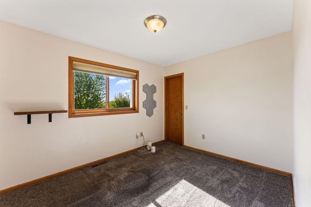 14423 Vale Street NW, Andover, MN 55304