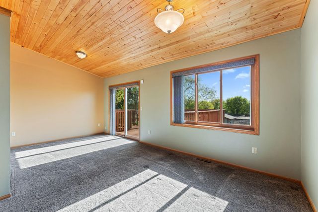 14423 Vale Street NW, Andover, MN 55304