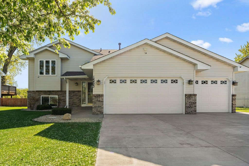 14423 Vale Street NW, Andover, MN 55304
