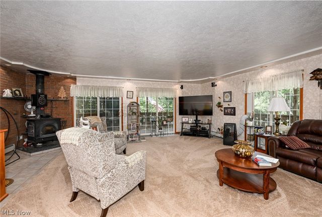 1720 Hinckley Hills Road, Hinckley, OH 44233