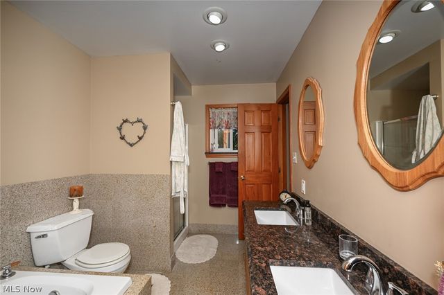 1720 Hinckley Hills Road, Hinckley, OH 44233
