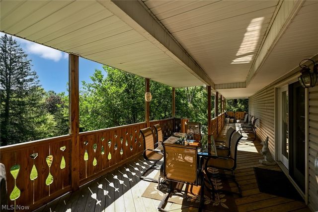 1720 Hinckley Hills Road, Hinckley, OH 44233