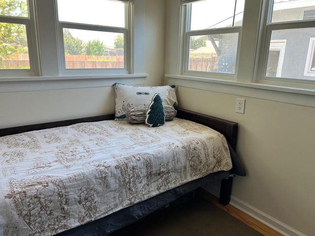 1105-1107 W G St, Oakdale, CA 95361