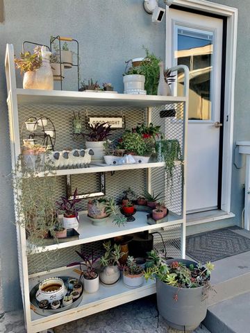 1105-1107 W G St, Oakdale, CA 95361