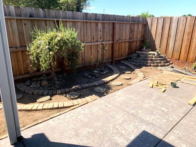 1105-1107 W G St, Oakdale, CA 95361