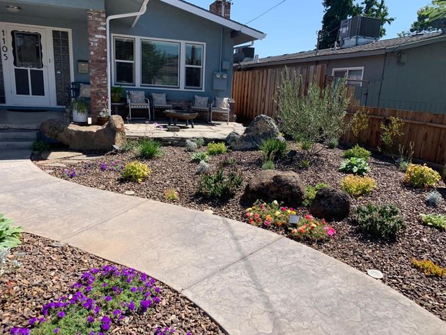 1105-1107 W G St, Oakdale, CA 95361