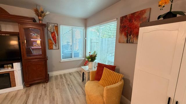322 Hemphill Way, Roseville, CA 95678