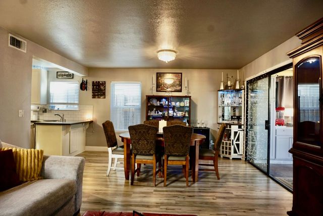 322 Hemphill Way, Roseville, CA 95678