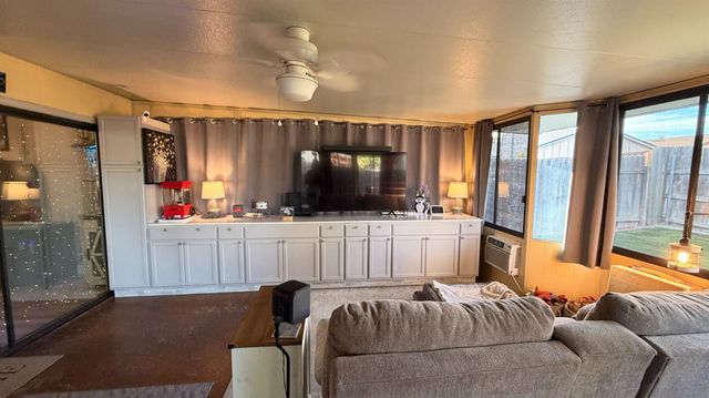 322 Hemphill Way, Roseville, CA 95678