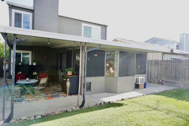 322 Hemphill Way, Roseville, CA 95678