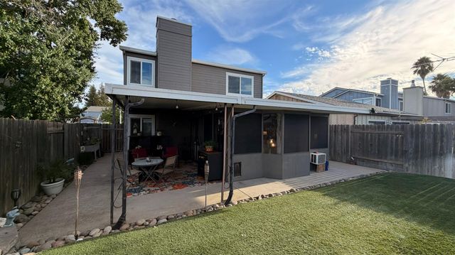 322 Hemphill Way, Roseville, CA 95678