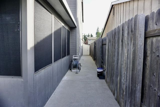 322 Hemphill Way, Roseville, CA 95678