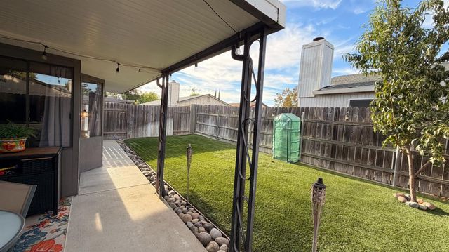322 Hemphill Way, Roseville, CA 95678