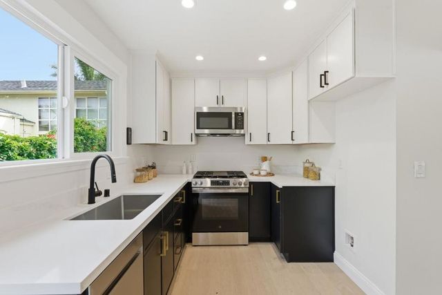 1414 Laurel, Santa Cruz, CA 95060