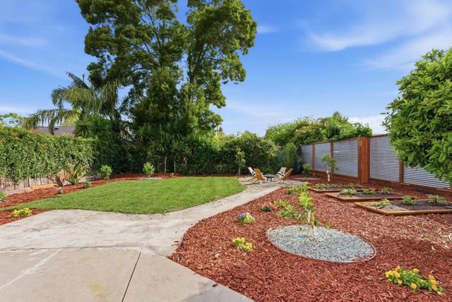 1414 Laurel, Santa Cruz, CA 95060