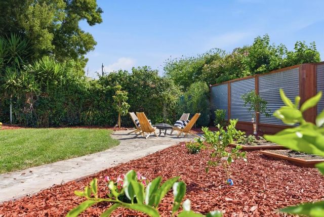 1414 Laurel, Santa Cruz, CA 95060