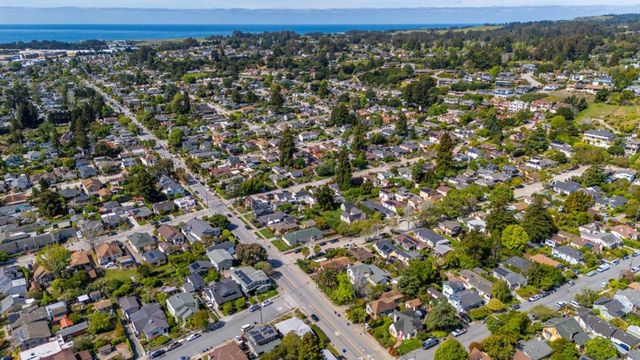 1414 Laurel, Santa Cruz, CA 95060