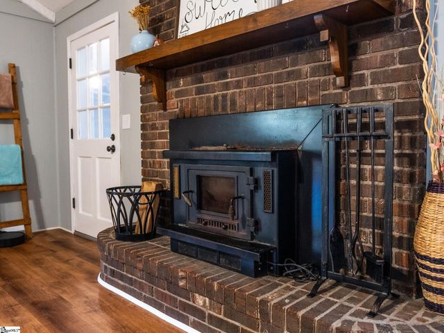 7 Crowndale Court, Taylors, SC 29687