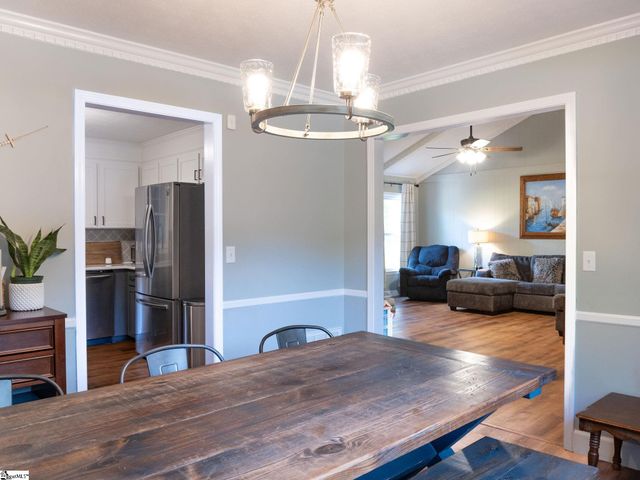 7 Crowndale Court, Taylors, SC 29687