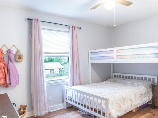 7 Crowndale Court, Taylors, SC 29687
