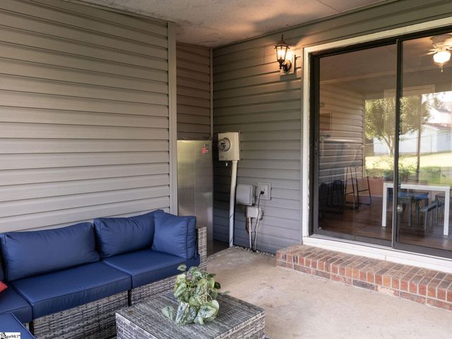 7 Crowndale Court, Taylors, SC 29687
