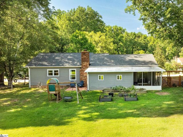 7 Crowndale Court, Taylors, SC 29687