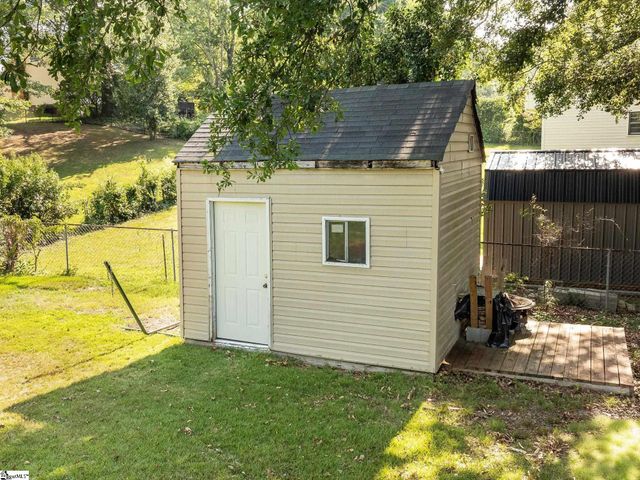 7 Crowndale Court, Taylors, SC 29687