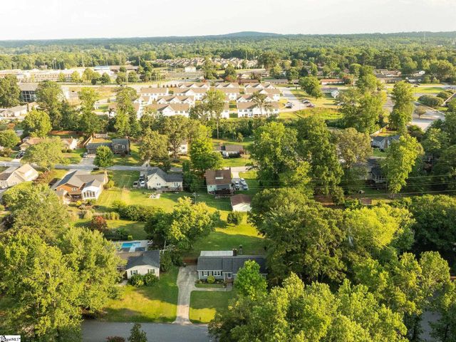 7 Crowndale Court, Taylors, SC 29687