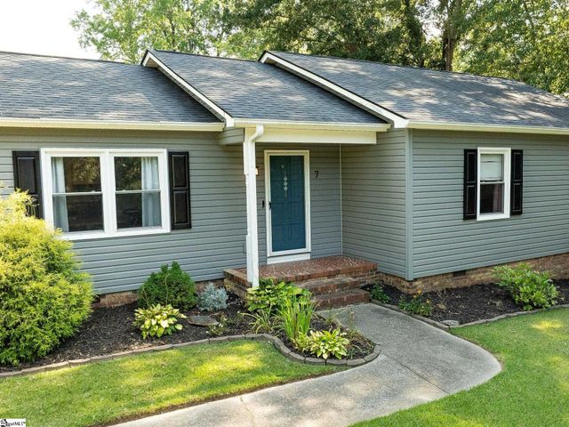 7 Crowndale Court, Taylors, SC 29687