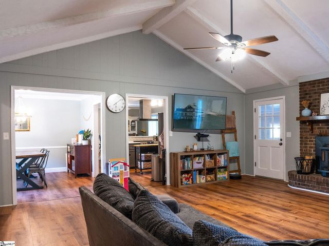 7 Crowndale Court, Taylors, SC 29687