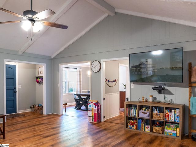 7 Crowndale Court, Taylors, SC 29687