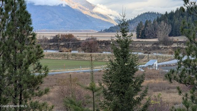 53 Soaring Eagle Lane, Bonners Ferry, ID 83805