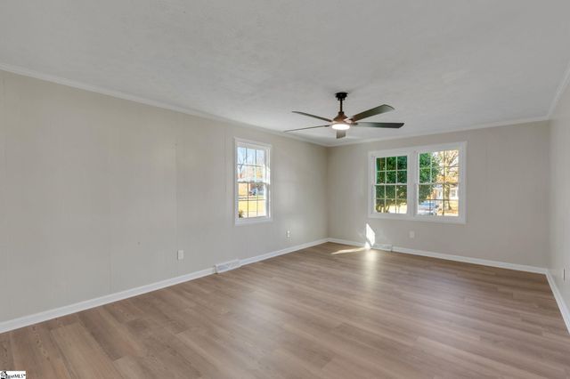 106 Lynn Drive, Taylors, SC 29687