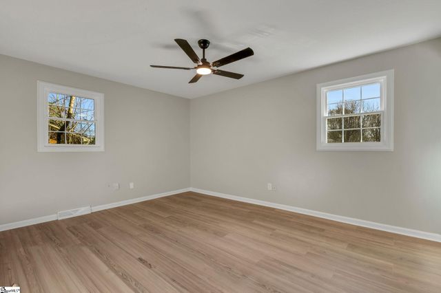 106 Lynn Drive, Taylors, SC 29687