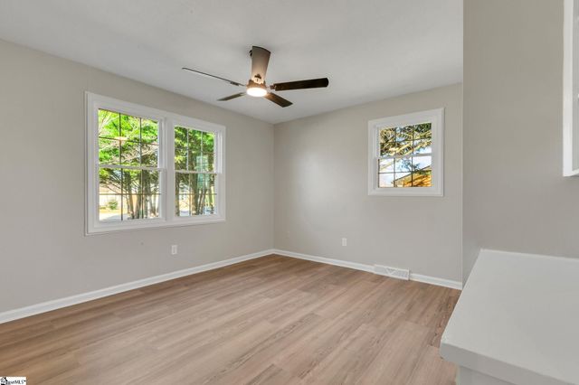 106 Lynn Drive, Taylors, SC 29687