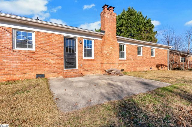 106 Lynn Drive, Taylors, SC 29687