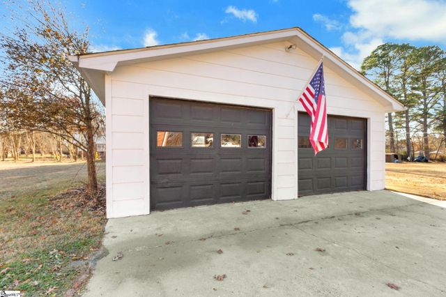 106 Lynn Drive, Taylors, SC 29687