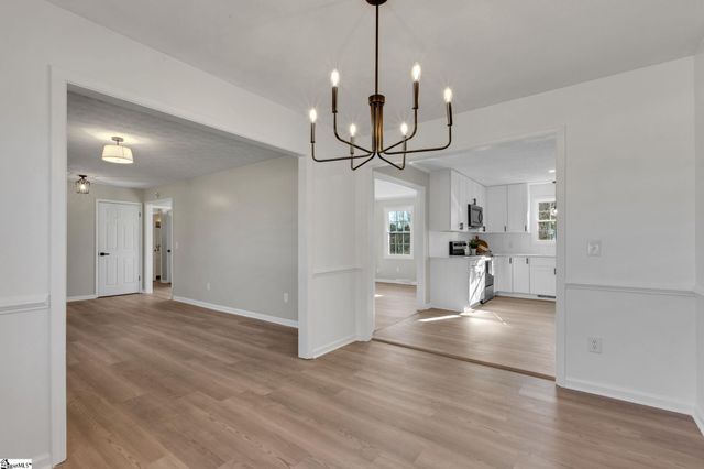 106 Lynn Drive, Taylors, SC 29687