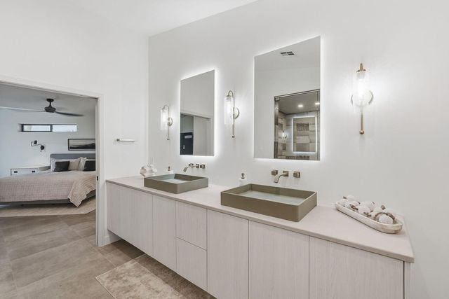 6519 N 86th Place, Scottsdale, AZ 85250