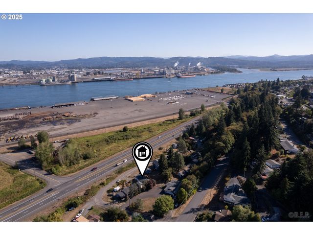 29590 FIR St, Rainier, OR 97048