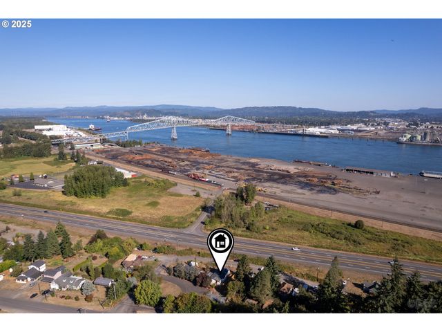 29590 FIR St, Rainier, OR 97048