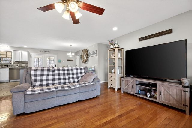 151 Hack Dyer Ln, Bloomington Springs, TN 38545