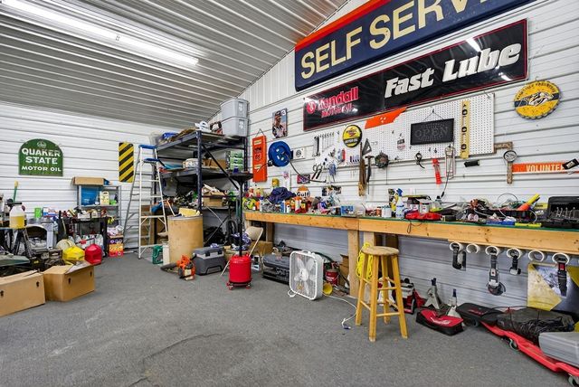 151 Hack Dyer Ln, Bloomington Springs, TN 38545