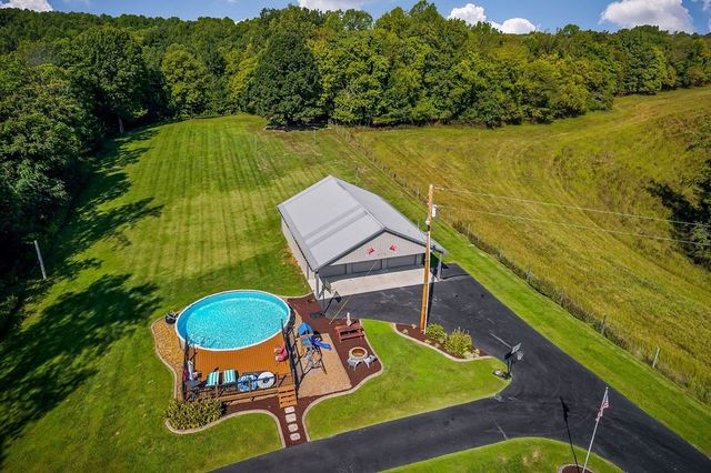 151 Hack Dyer Ln, Bloomington Springs, TN 38545