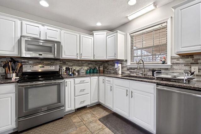 151 Hack Dyer Ln, Bloomington Springs, TN 38545