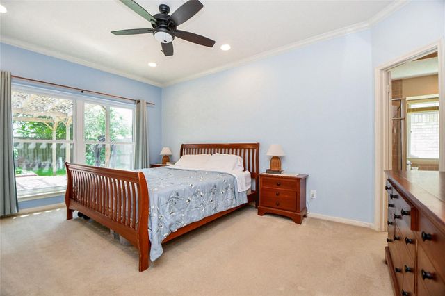 16022 Surrey Woods Drive, Friendswood, TX 77546