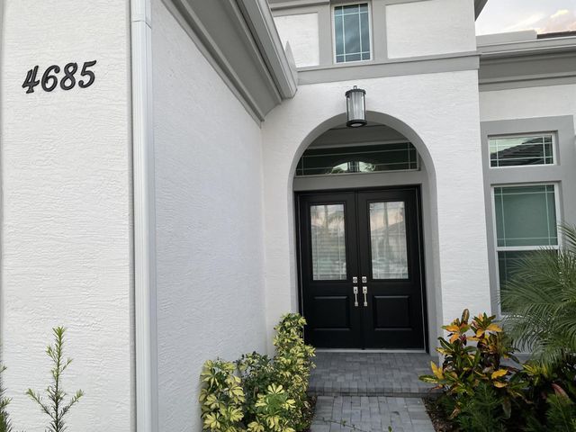 4685 Estates Circle, Westlake, FL 33470